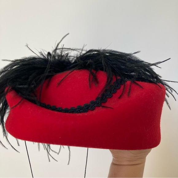 Vintage Red and Black Feathered Hat - Picture 5 of 15